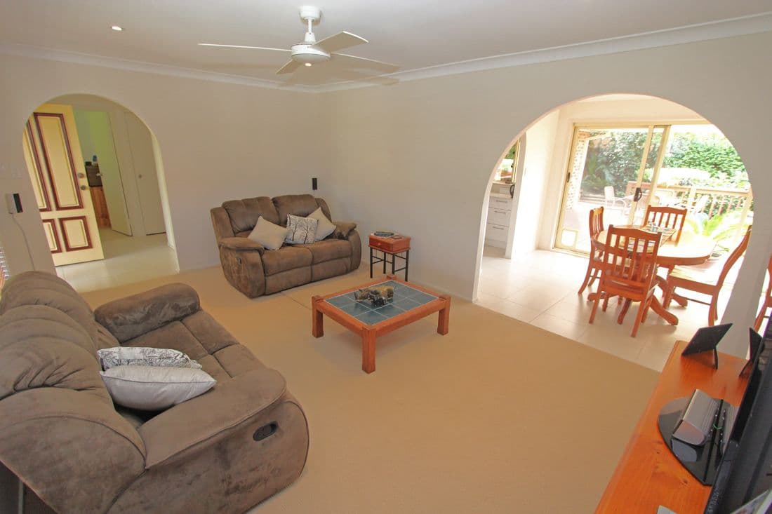 3 Caljarni Close, GREEN POINT NSW 2251, Green Point - Thumbnail 4