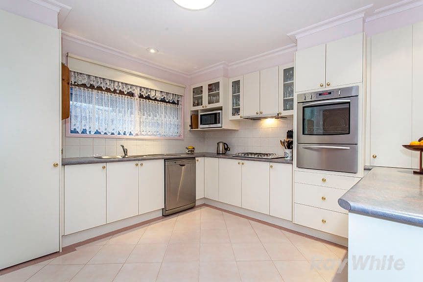 37 Borg Crescent, Scoresby VIC 3179, Scoresby - Thumbnail 3