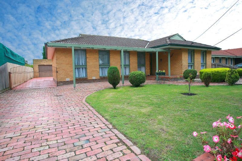 8 Bamboo Court, DOVETON VIC 3177, Doveton - Image 1
