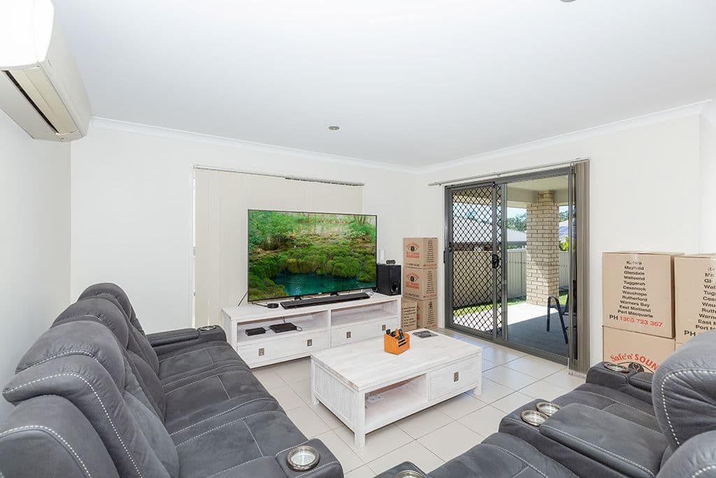 4 Sophie Close, Cameron Park NSW 2285, Cameron Park - Thumbnail 3