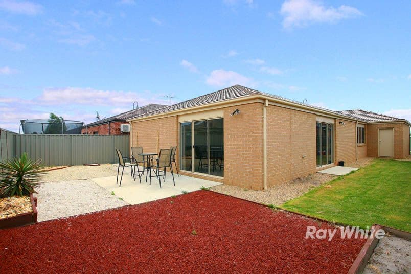 11 Chorus Way, CRANBOURNE EAST VIC 3977, Cranbourne East - Thumbnail 3