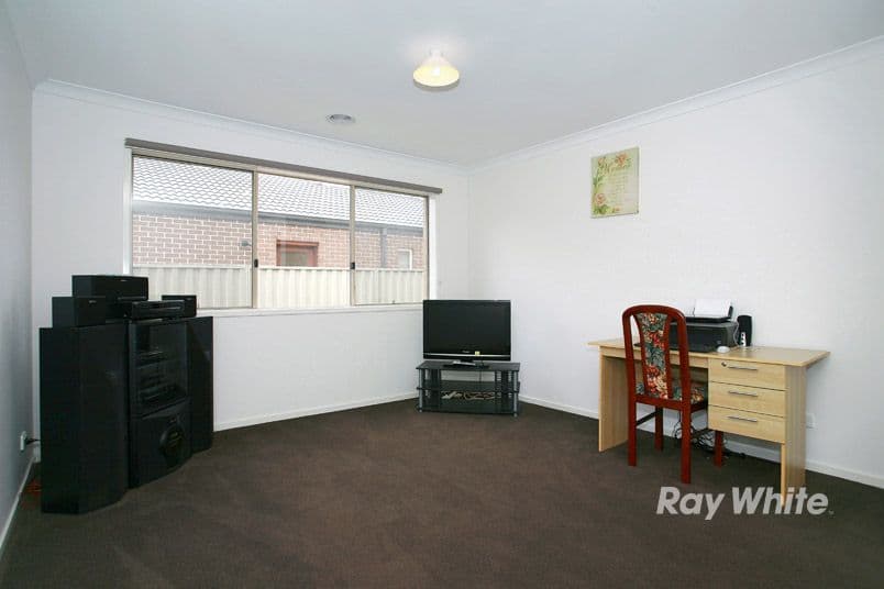 11 Chorus Way, CRANBOURNE EAST VIC 3977, Cranbourne East - Thumbnail 5