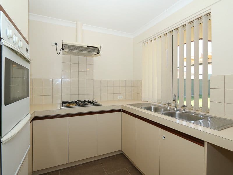 10 Banksia Court, Bullsbrook WA 6084, Bullsbrook - Thumbnail 3