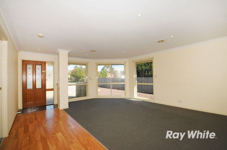 108 Earlsfield Drive, BERWICK VIC 3806, Berwick - Thumbnail 7