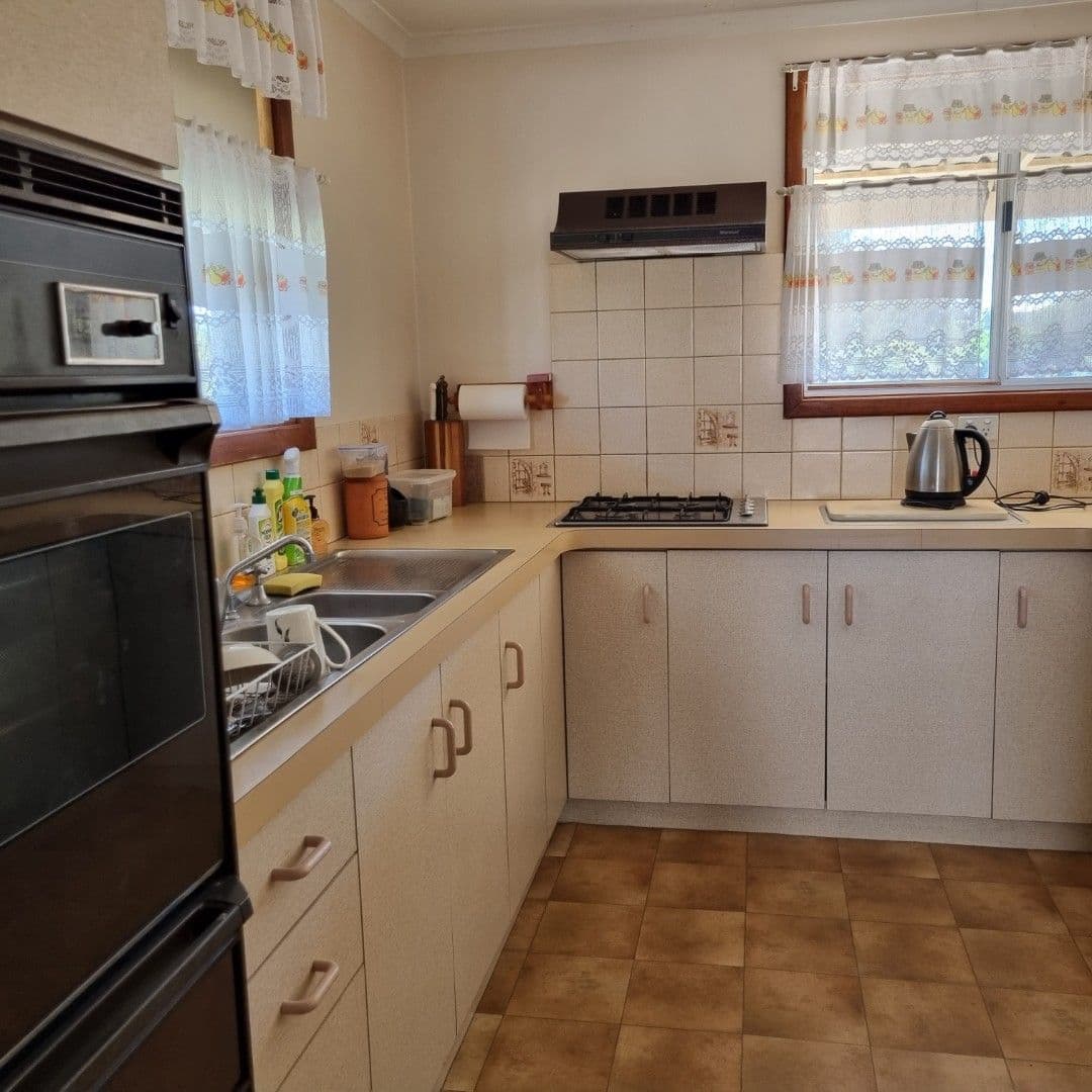 70 Gwalla Street, Northampton WA 6535, Northampton - Thumbnail 4