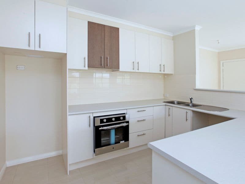 3 Hinchcliff Crescent, NEWCOMB VIC 3219, Newcomb - Thumbnail 5