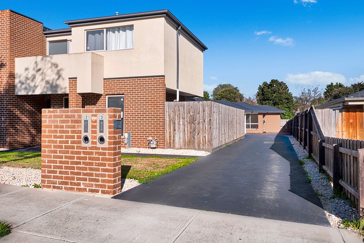 72 Huon Park Road, Cranbourne North VIC 3977, Cranbourne North - Thumbnail 3