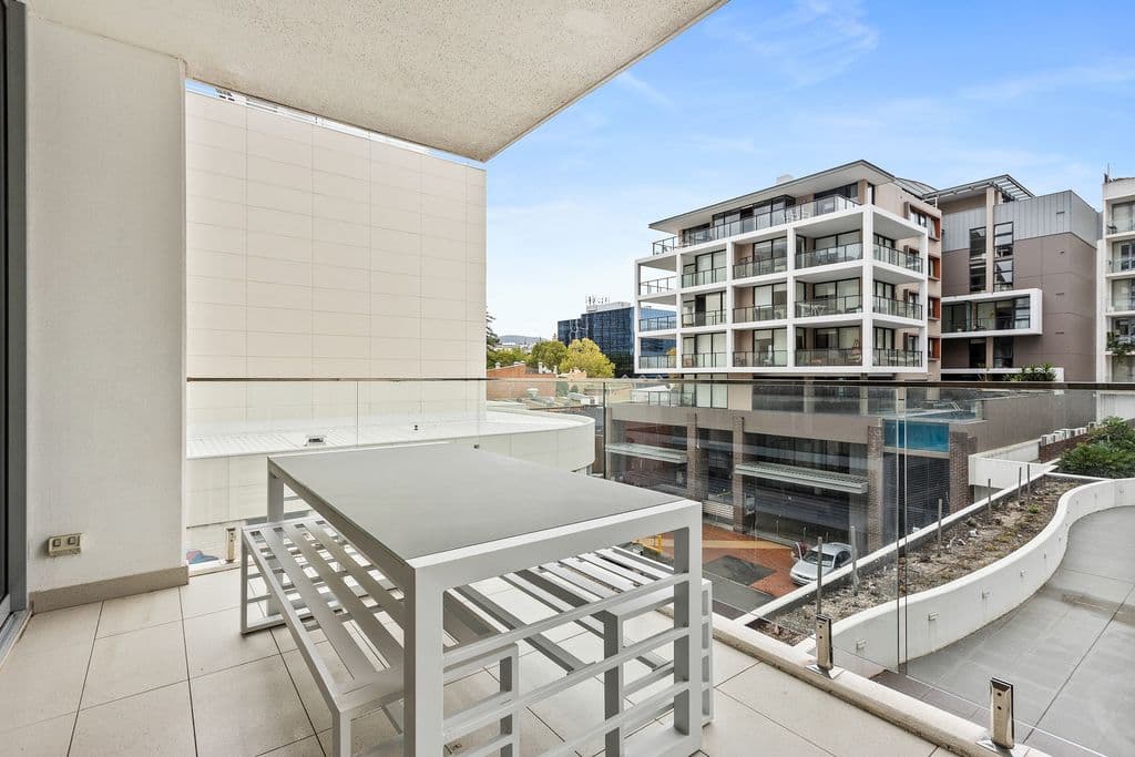 204/30 Burelli Street, Wollongong - Thumbnail 2
