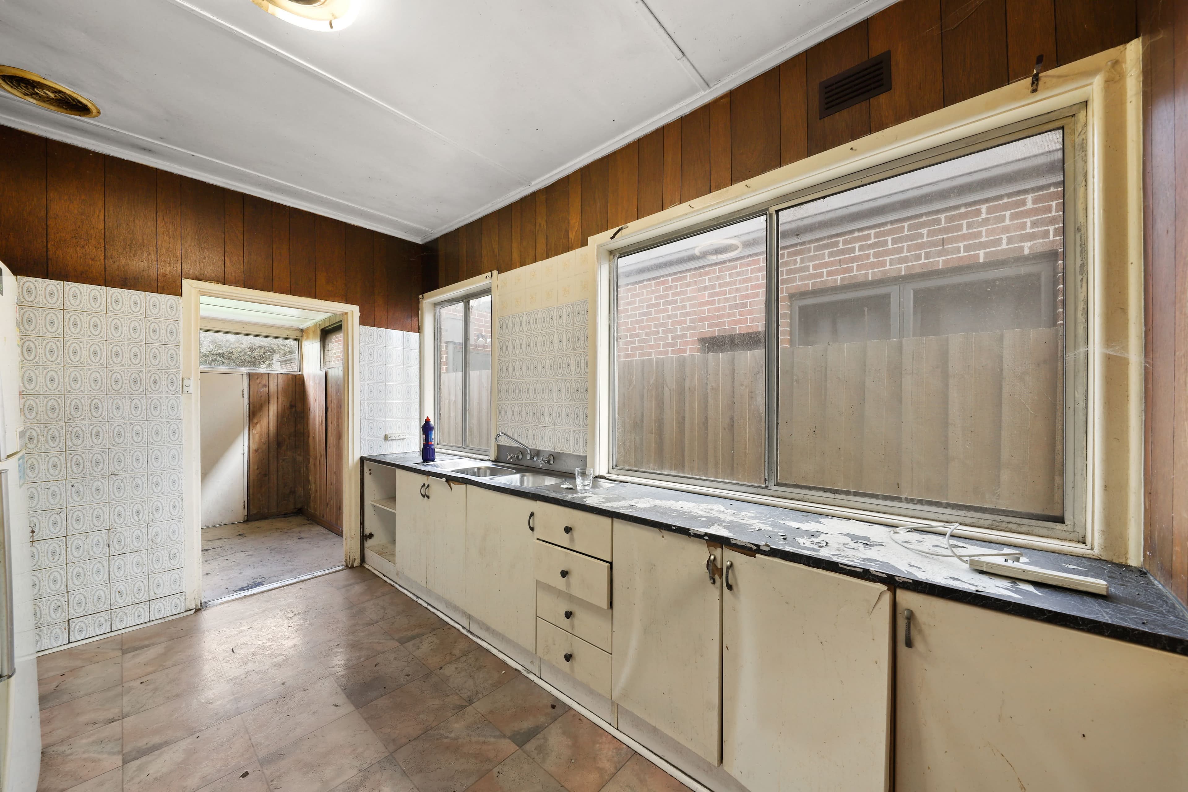 19 Harlington Street, Clayton VIC 3168, Clayton - Thumbnail 4