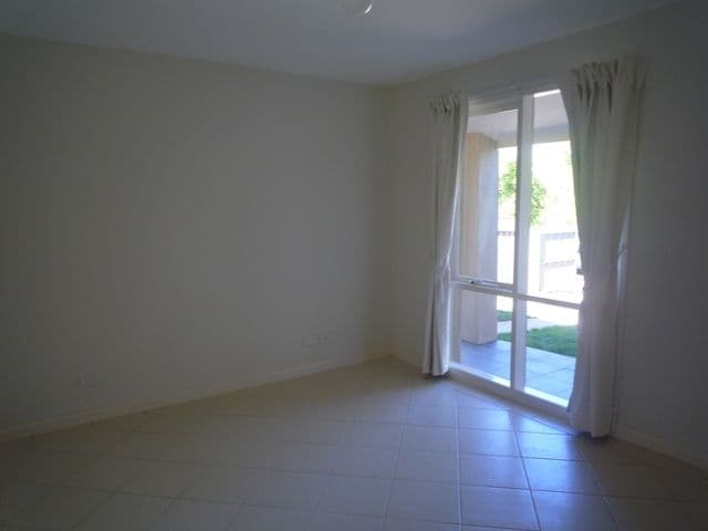 36 Blue Mountain Crescent, Warner, QLD, 4500, Warner - Thumbnail 5