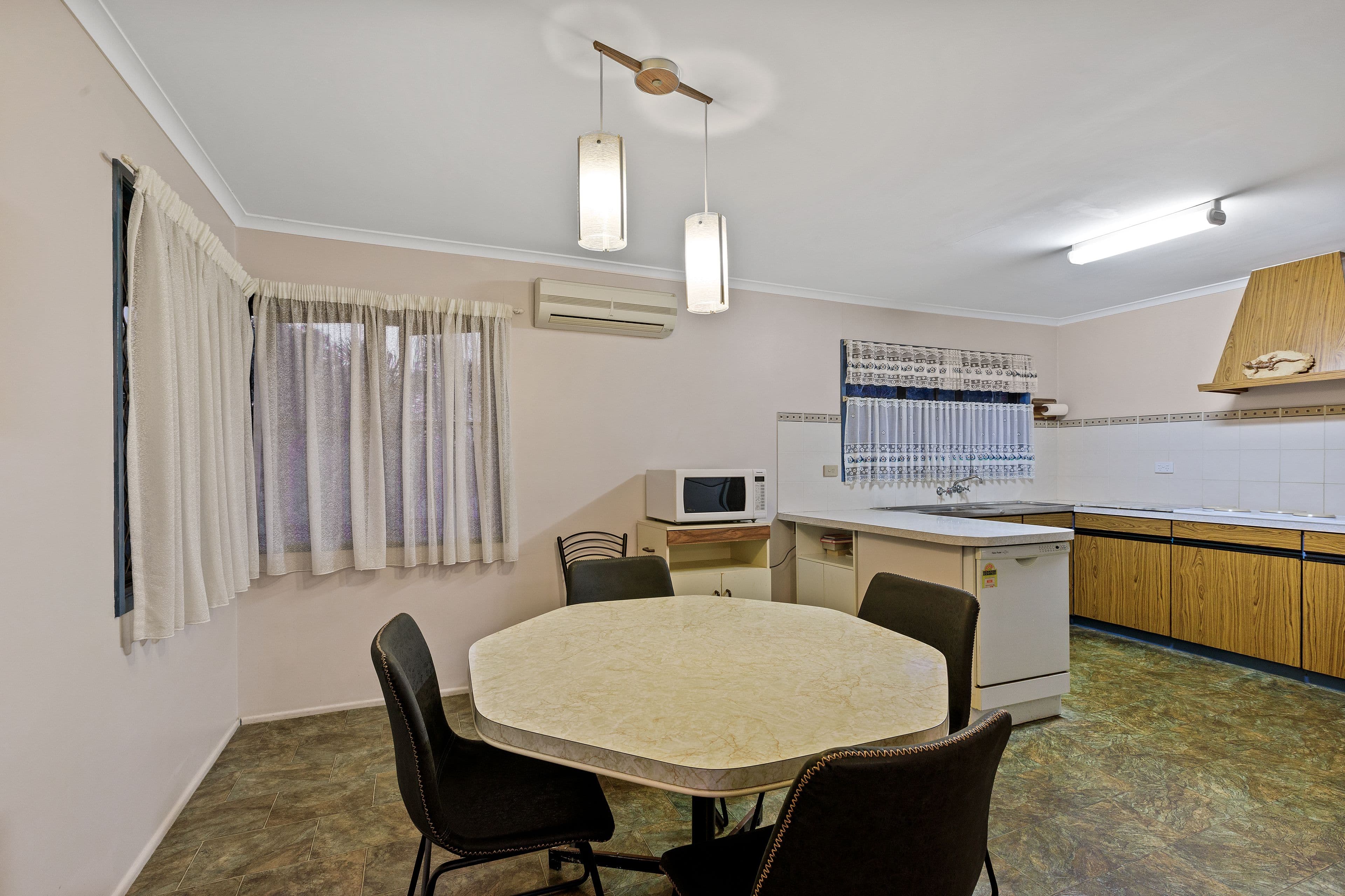 2 Tirrabella Street, Carina Heights QLD 4152, Carina Heights - Thumbnail 6