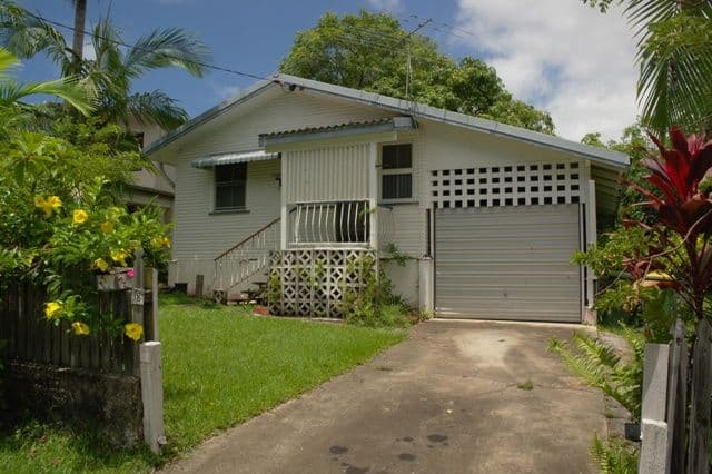 18  Allden Avenue, LABRADOR QLD 4215, Labrador - Image 1