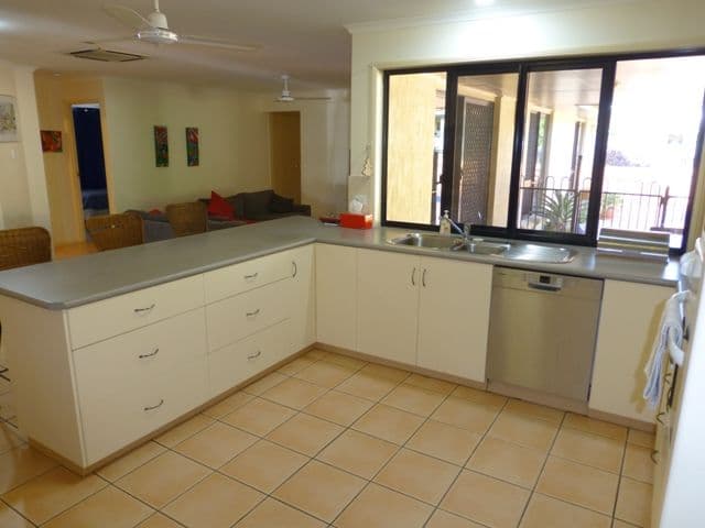 42 Kidston Avenue, RURAL VIEW QLD 4740, Rural View - Thumbnail 8