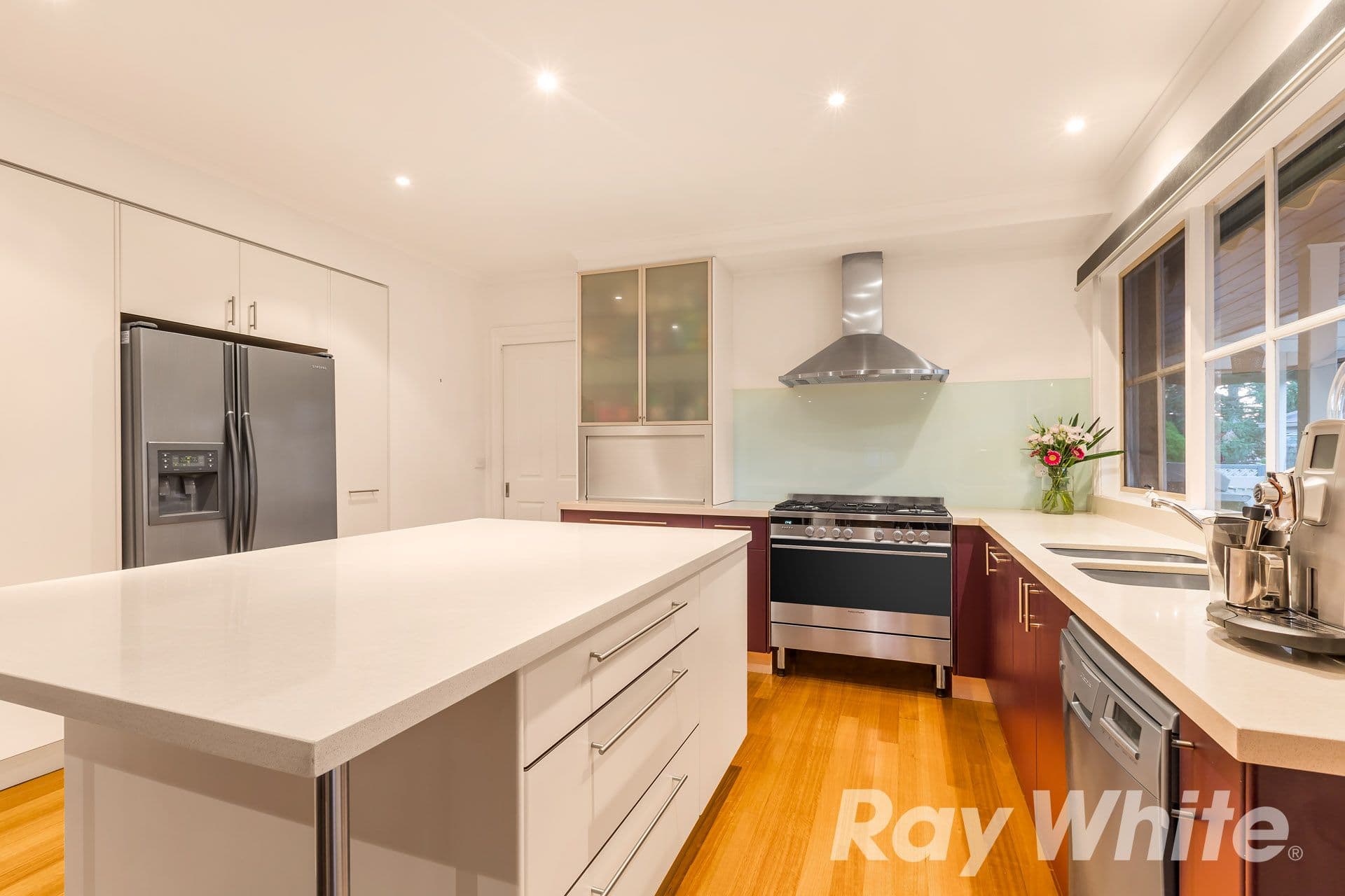 6 Brearley Court, Rowville VIC 3178, Rowville - Thumbnail 3