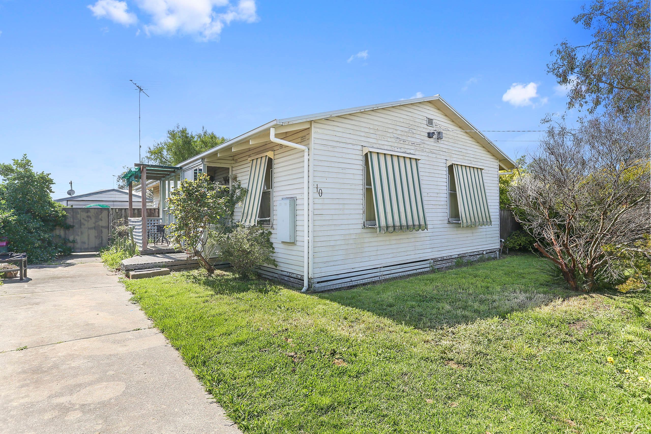 10 Waitara Grove, Norlane VIC 3214, Norlane - Image 1