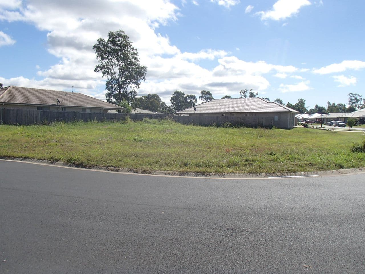 14 Denning Street, Fernvale QLD 4306, Fernvale - Thumbnail 2