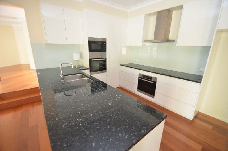 2 Bolton Abbey Close, Arundel QLD 4214, Arundel - Thumbnail 5