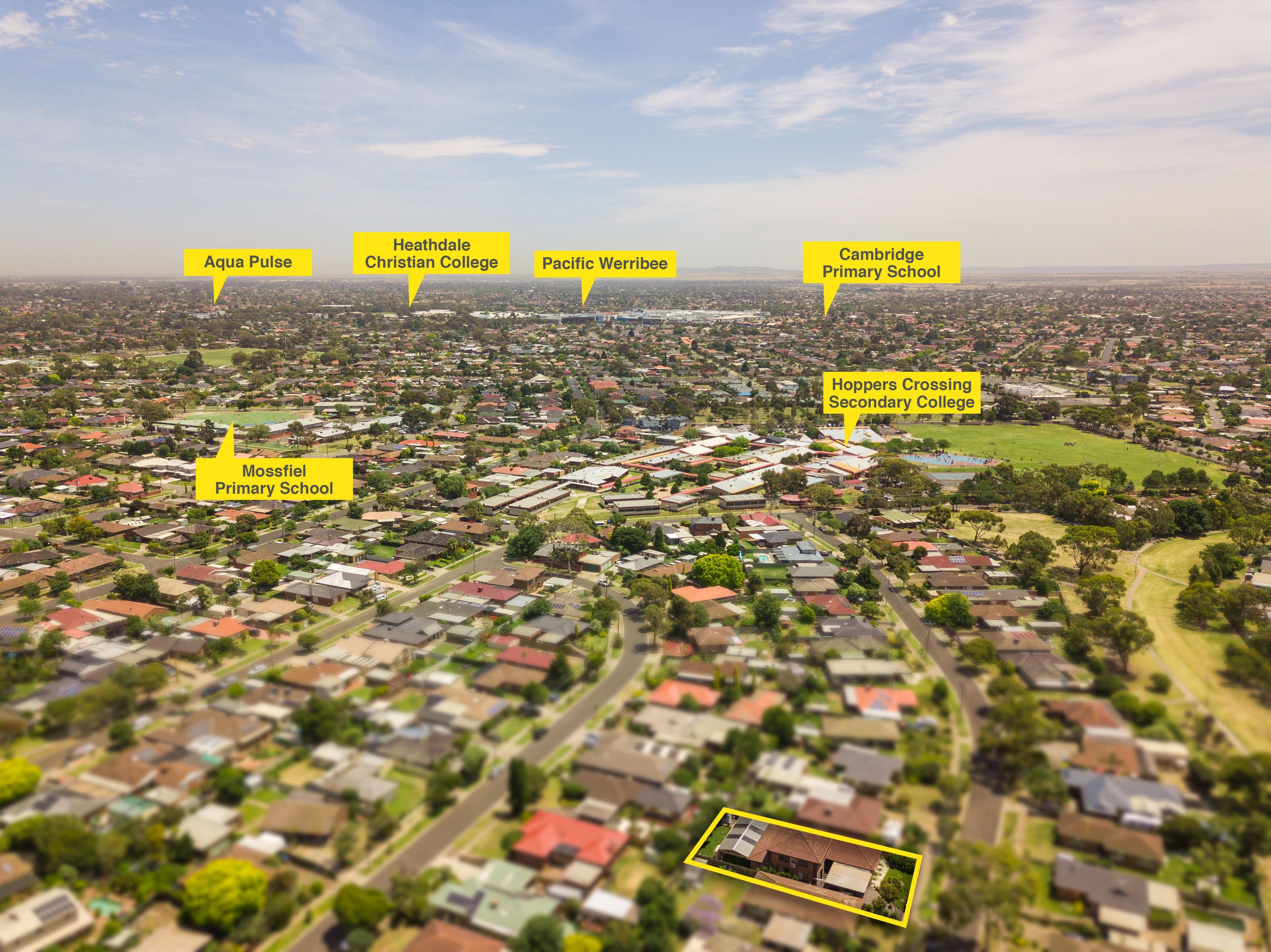17 Roberts Avenue, Hoppers Crossing VIC 3029, Hoppers Crossing - Thumbnail 2