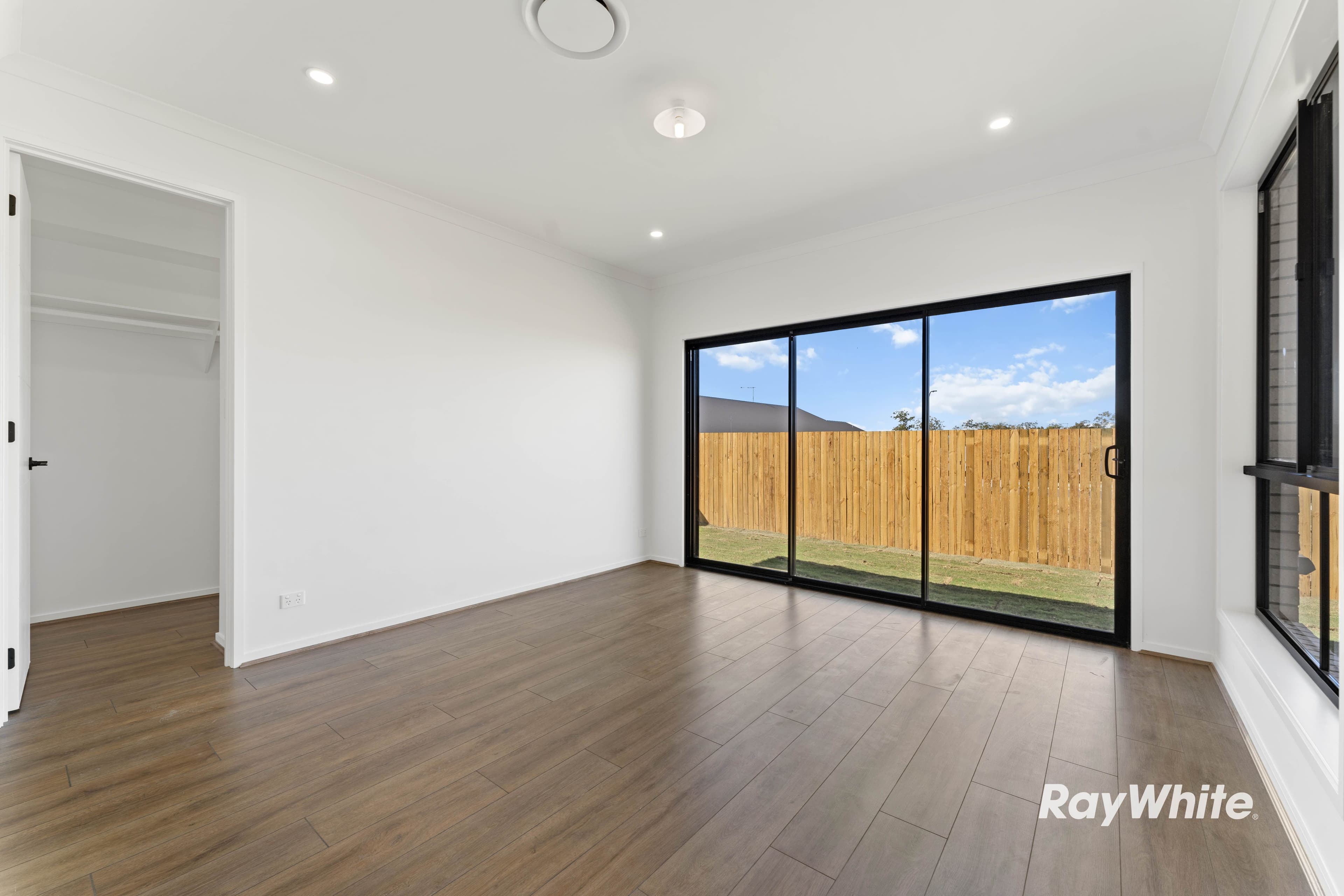 5 Liberty Drive, FLAGSTONE QLD 4280, Flagstone - Thumbnail 8