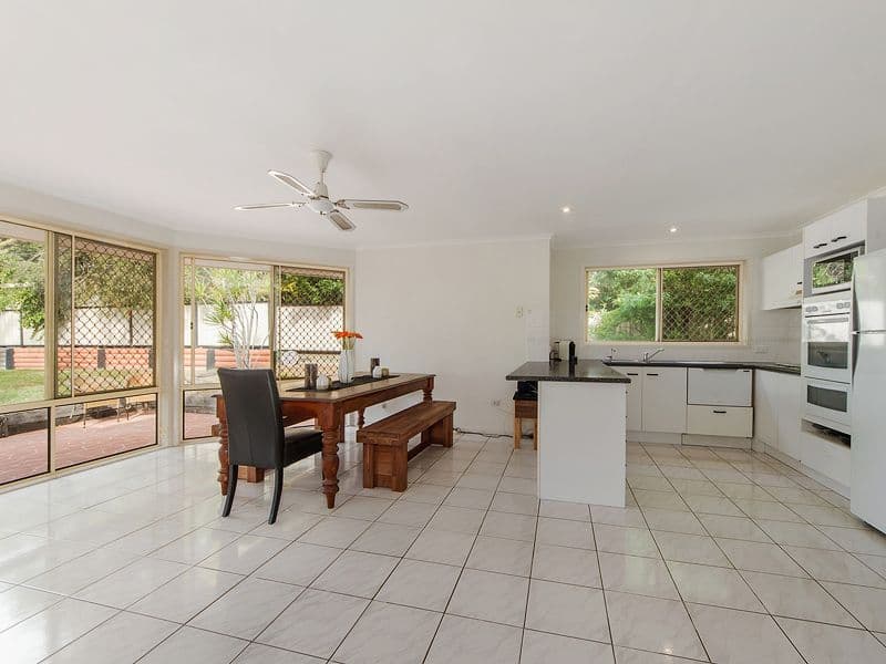 7 Kentucky Crescent, Oxenford QLD 4210, Oxenford - Thumbnail 5
