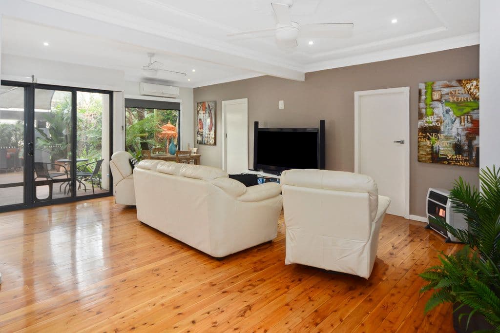 34 Peterborough Avenue, Lake Illawarra - Thumbnail 4