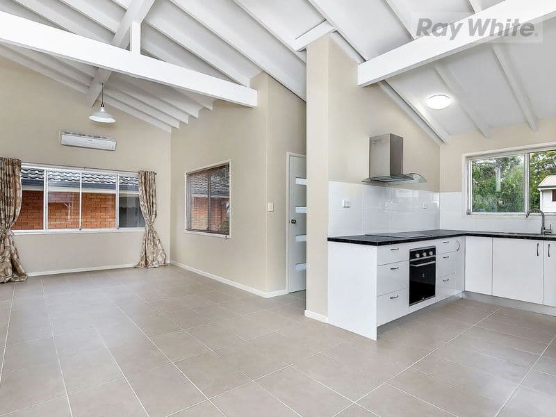 33 Braeridge Drive, Bundamba QLD 4304, Bundamba - Thumbnail 2
