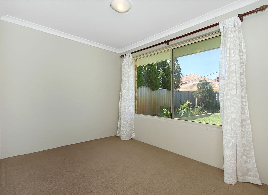 10 Thomasia Street, HUNTINGDALE WA 6110, Huntingdale - Thumbnail 7