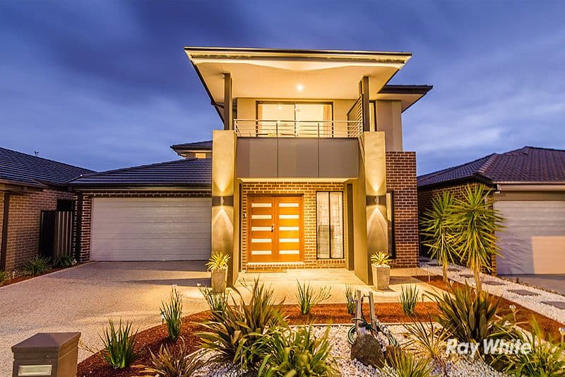 33 Wilkiea Crescent, Cranbourne North VIC 3977, Cranbourne North - Image 1