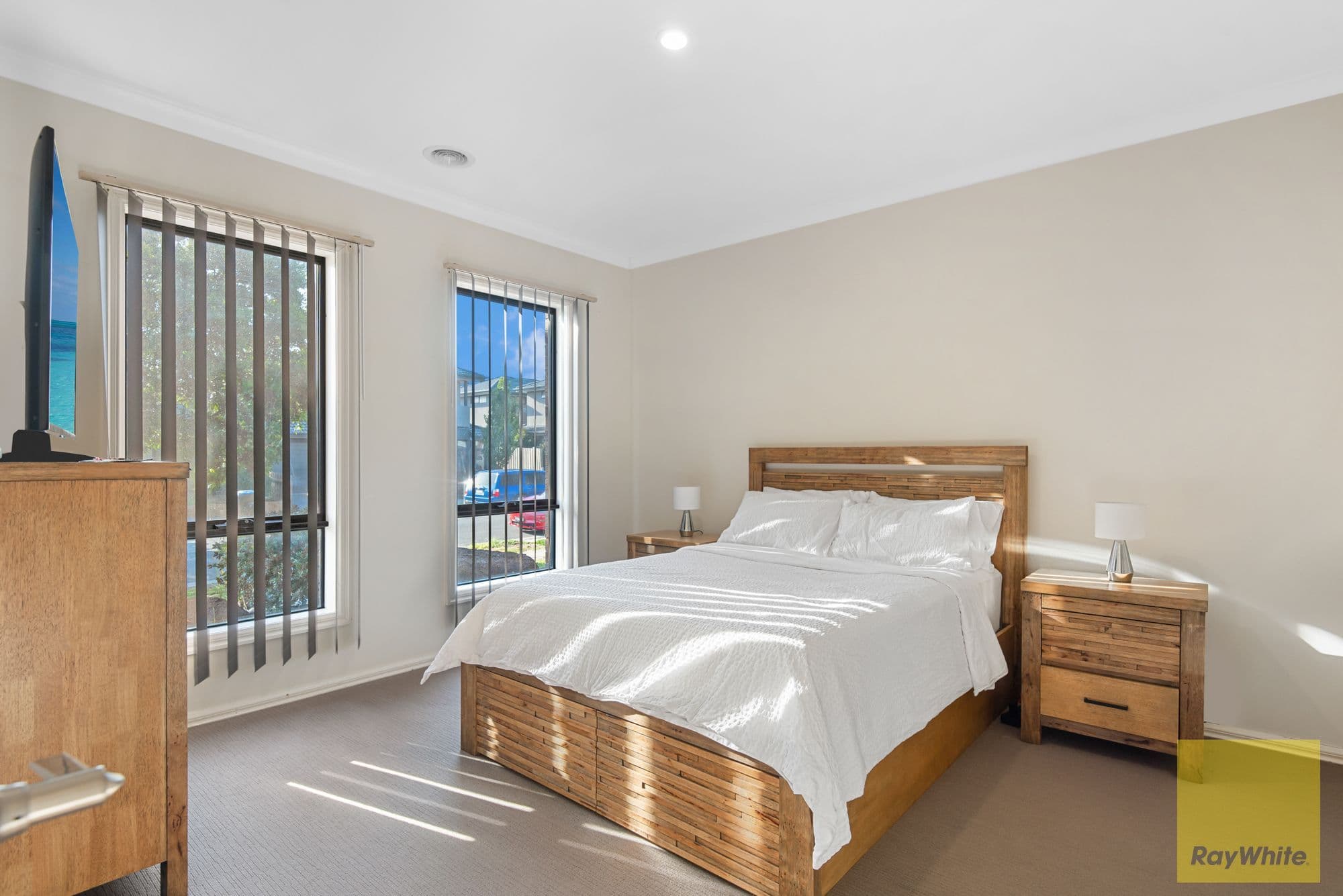 32 Toritta Way, Truganina VIC 3029, Truganina - Thumbnail 2