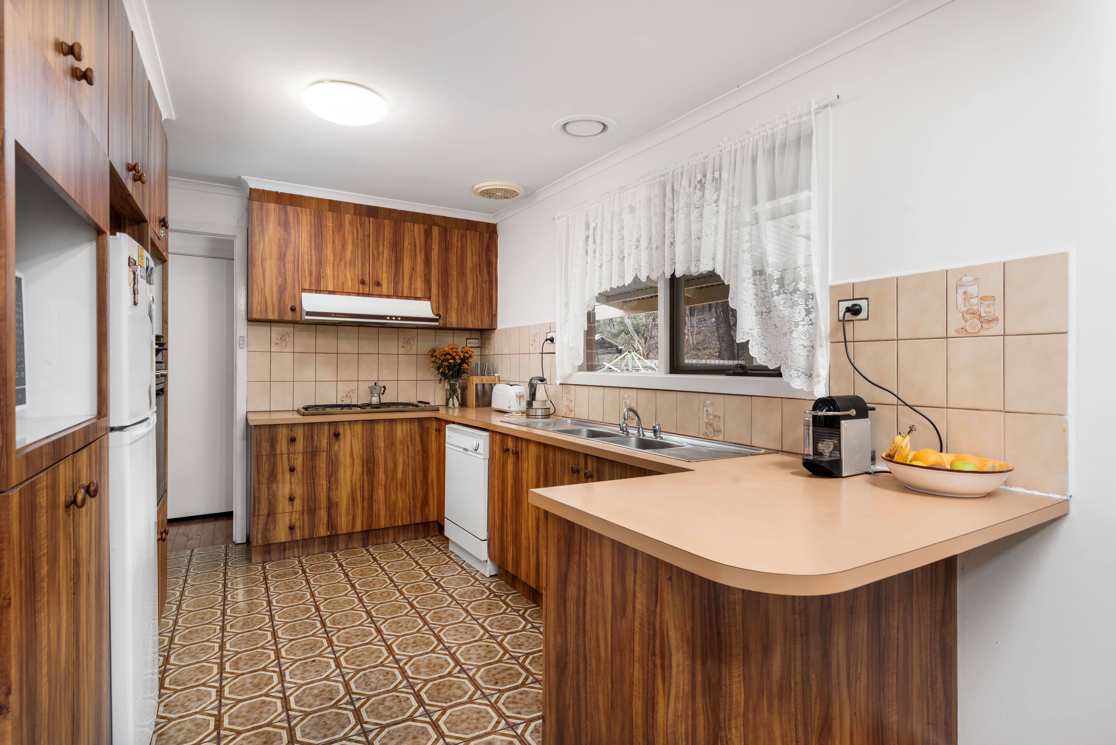 1 Ruskin Court, Bundoora VIC 3083, Bundoora - Thumbnail 3
