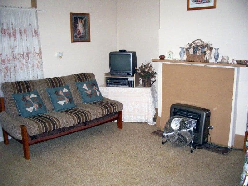 121 Smith Street, BORDERTOWN SA 5268, Bordertown - Thumbnail 4