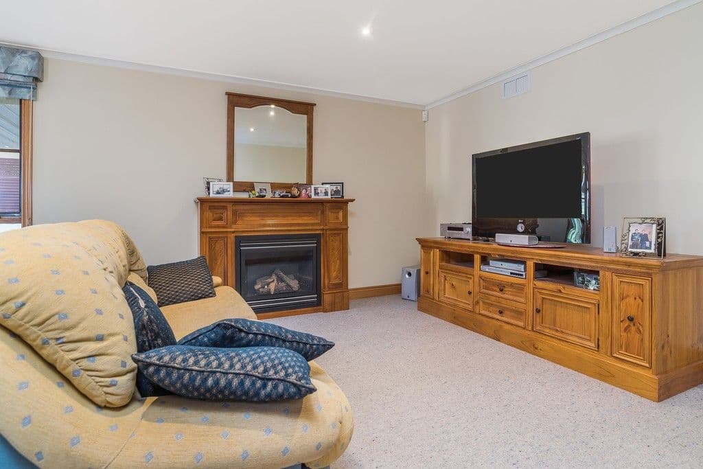 7 Turner Avenue, Lara VIC 3212, Lara - Thumbnail 4