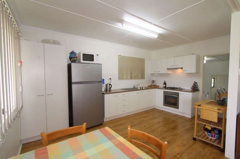 83 Pitt Street, WALKERVALE QLD 4670, Walkervale - Thumbnail 2
