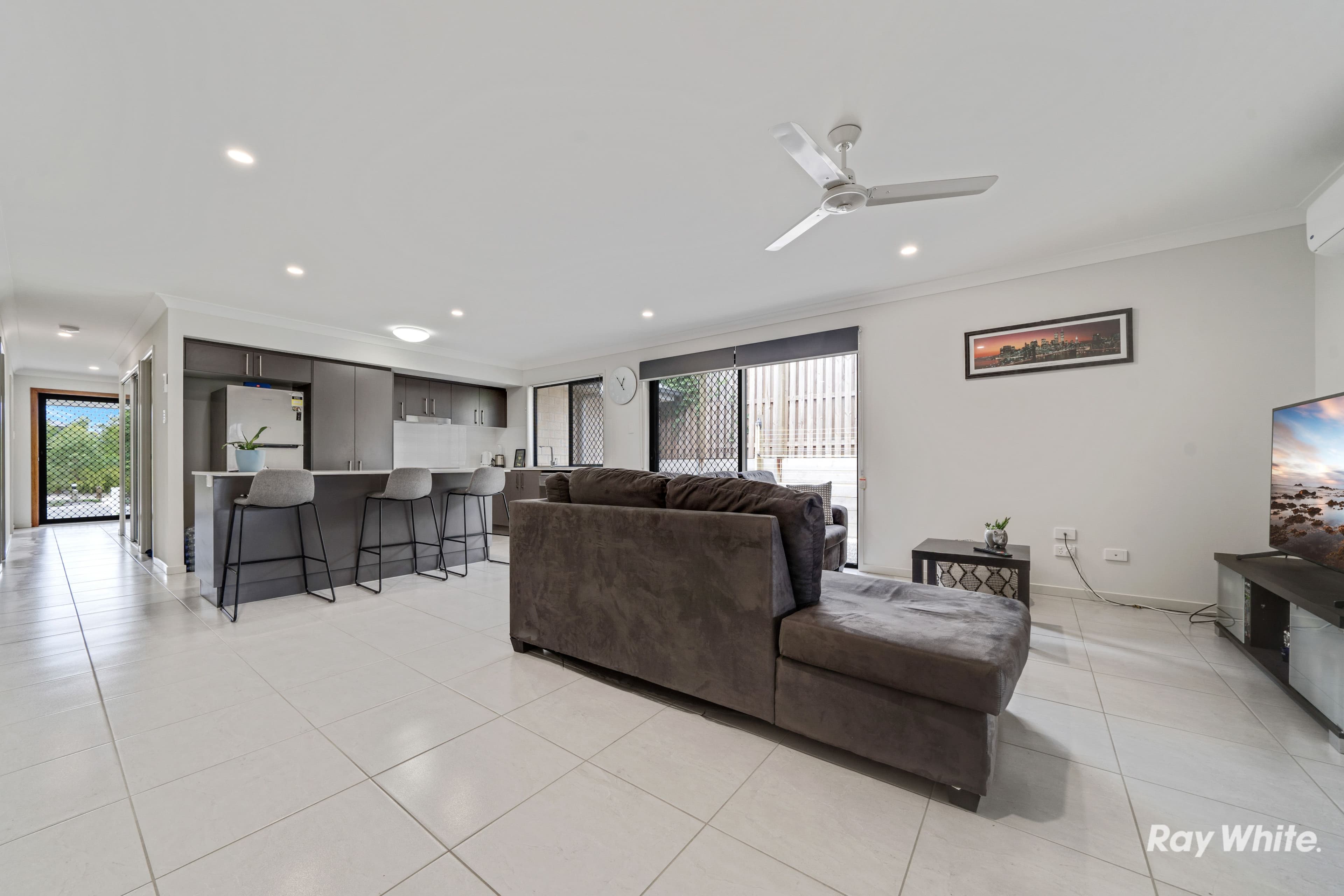 4 Margaret Street, Greenbank QLD 4124, Greenbank - Thumbnail 3