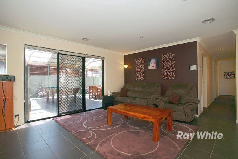 30 Tyndall Street, CRANBOURNE EAST VIC 3977, Cranbourne East - Thumbnail 7