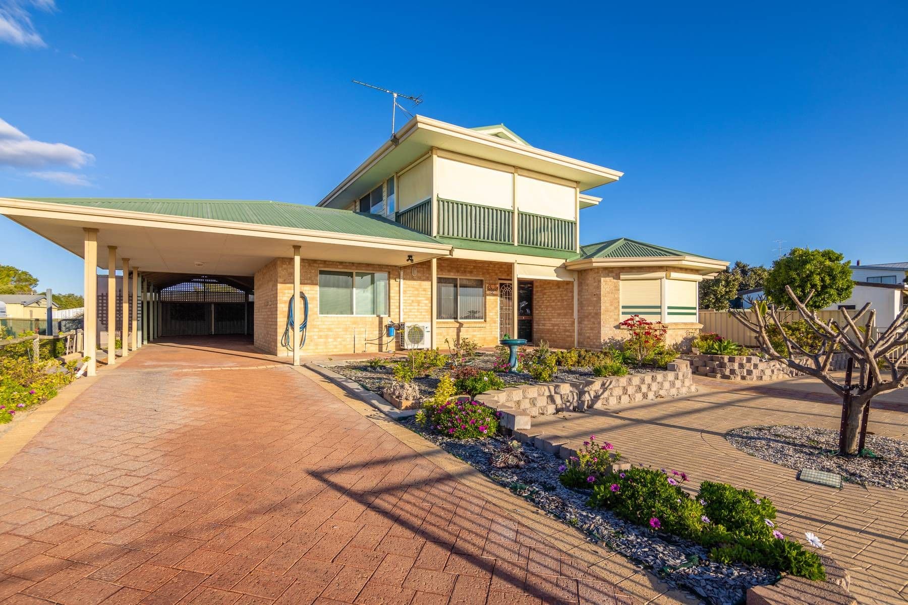 2 Grigson Street, Jurien Bay WA 6516, Jurien Bay - Thumbnail 2