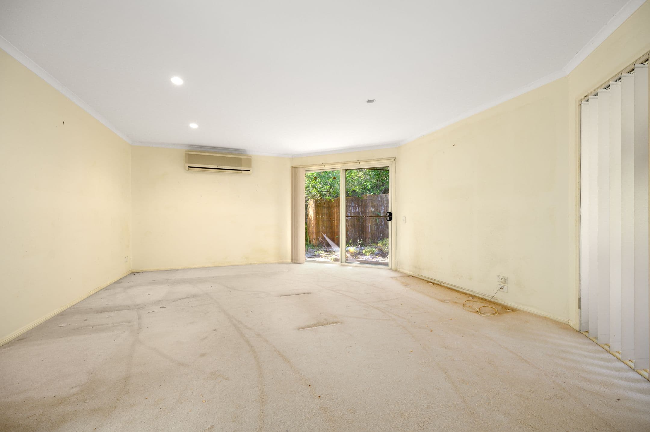 15 Equador Court, Pacific Pines QLD 4211, Pacific Pines - Thumbnail 2