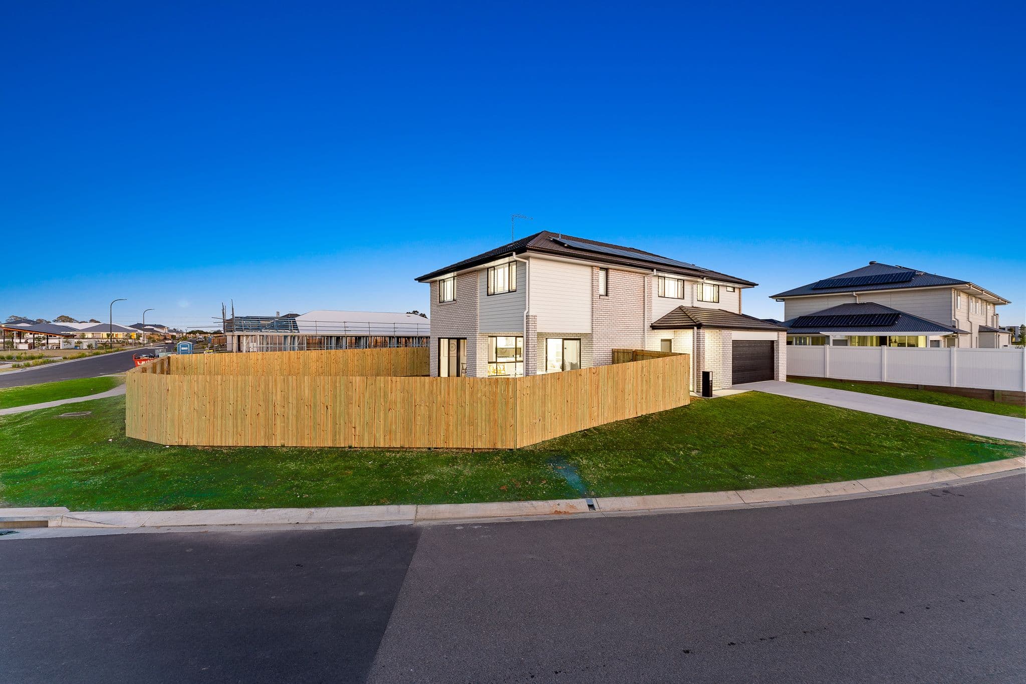 13 Dusky Bells Drive, Cranbourne West - Thumbnail 2