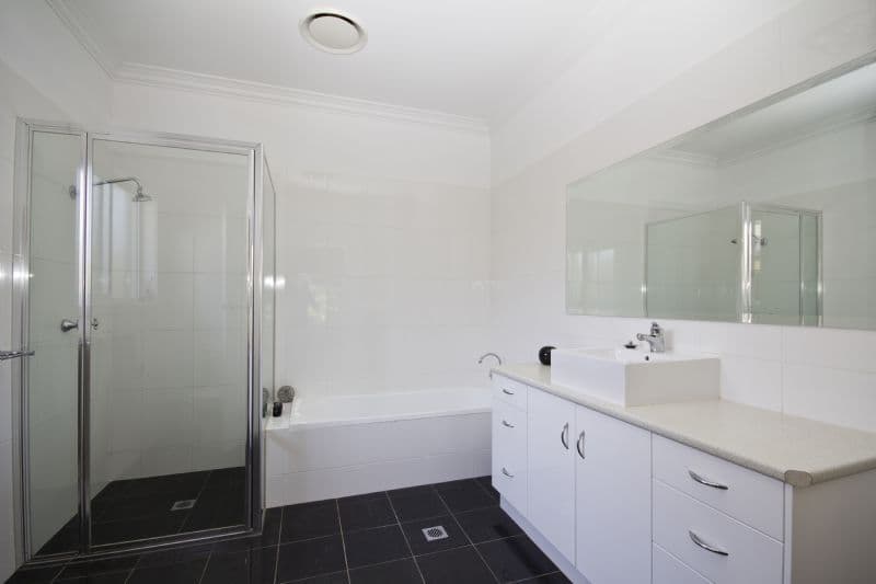 16 Murphy Crescent, GRIFFITH NSW 2680, Griffith - Thumbnail 8