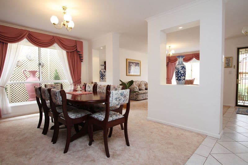 4 Meadowview Way, Cairnlea, VIC, 3023, Cairnlea - Thumbnail 7