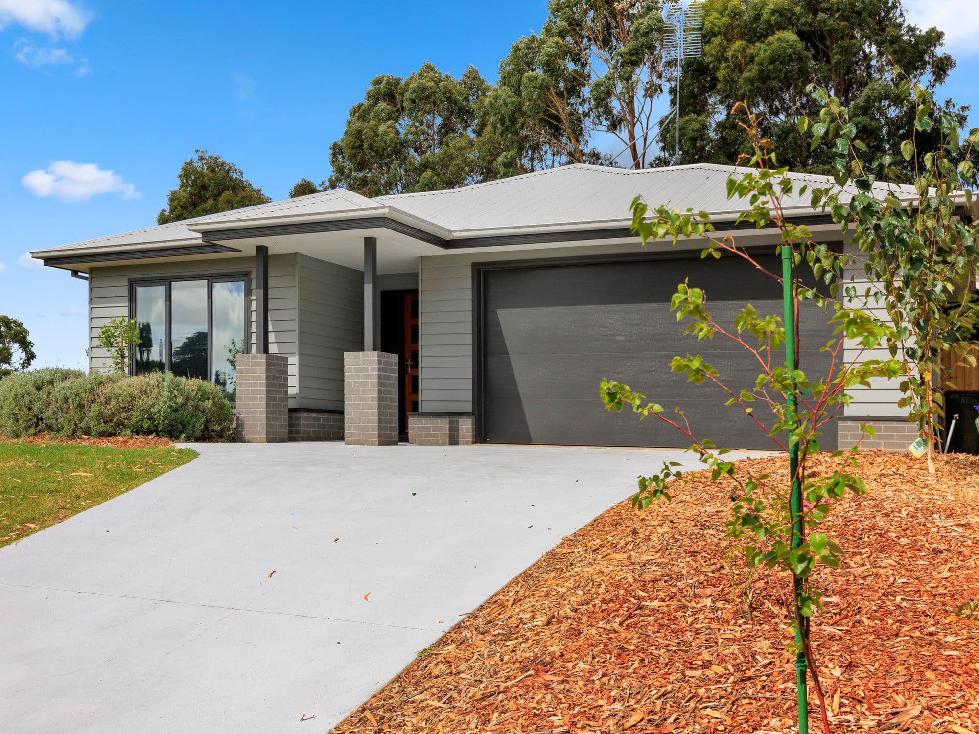 34 Royal Place, Leongatha VIC 3953, Leongatha - Image 1