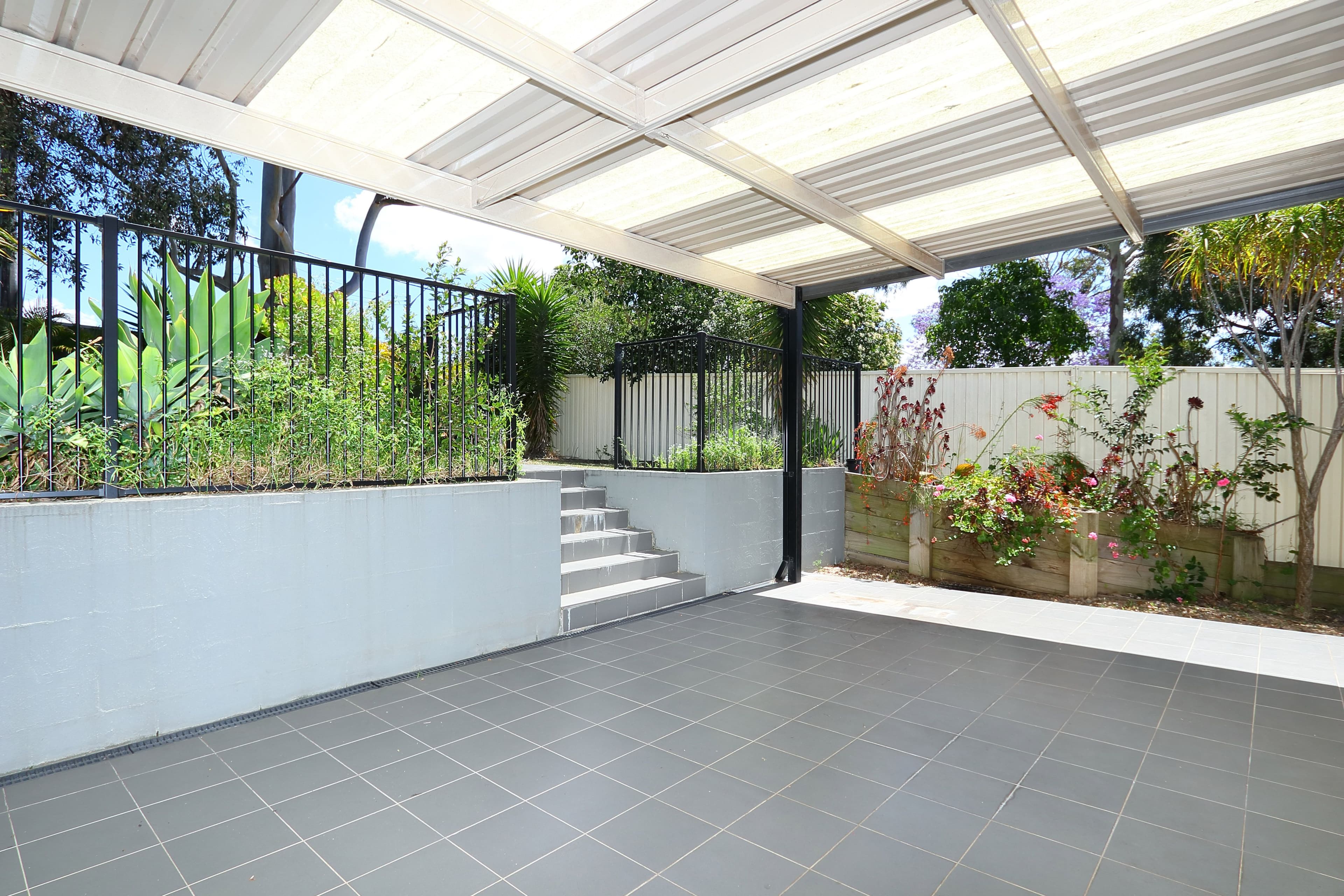 14 Myrtle Grove, Blackburn - Thumbnail 3