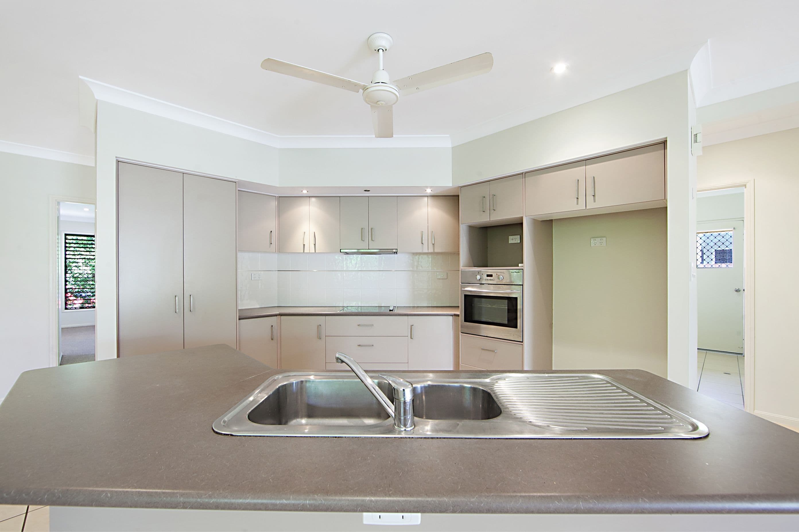 79 Springbrook Parade, Idalia QLD 4811, Idalia - Thumbnail 5