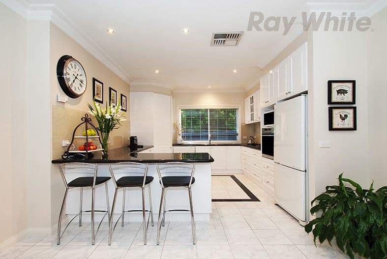 5 SUNNYRIDGE Court, Chirnside Park VIC 3116, Chirnside Park - Thumbnail 4