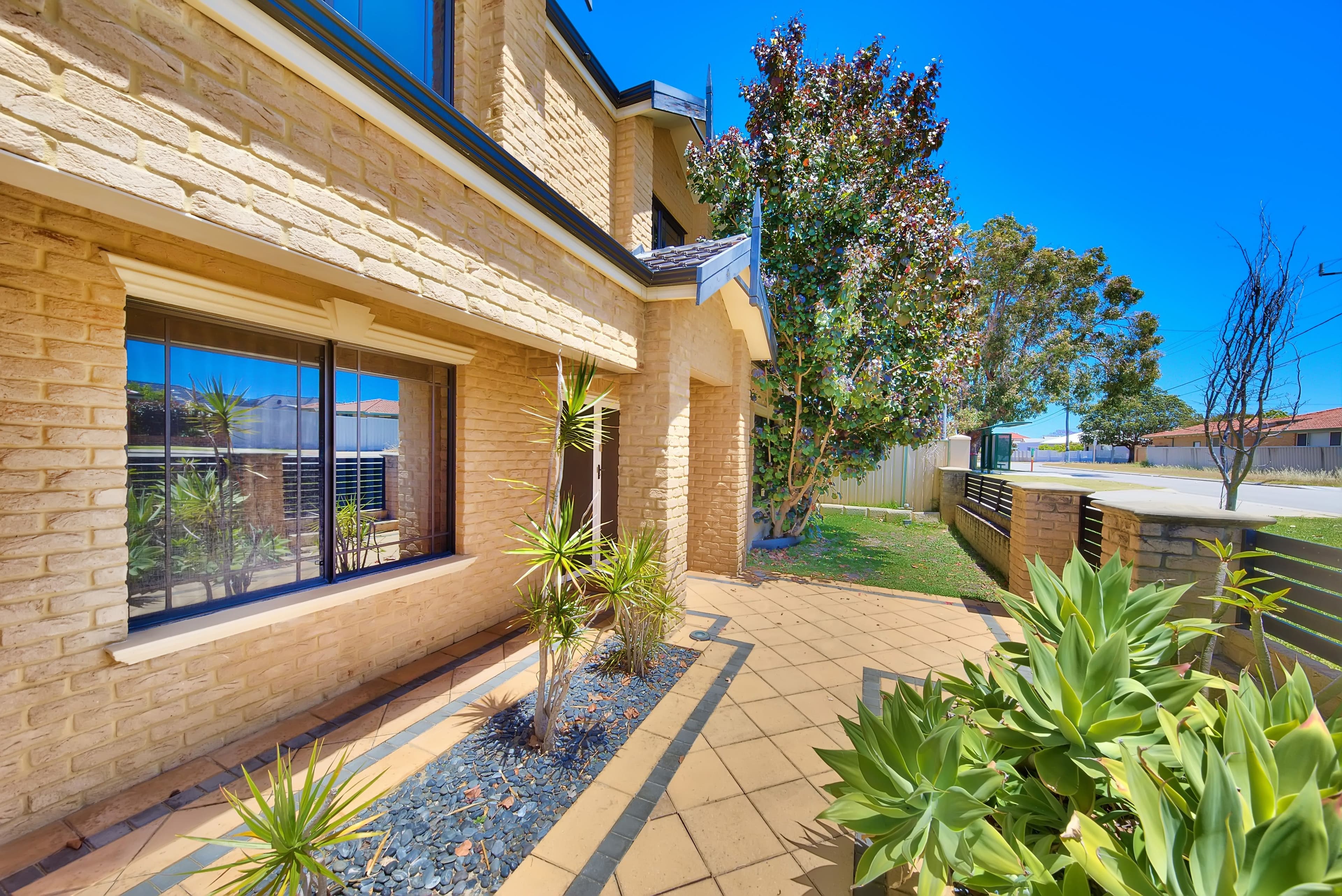 37 Craven Street, Bedford WA 6052, Bedford - Thumbnail 2
