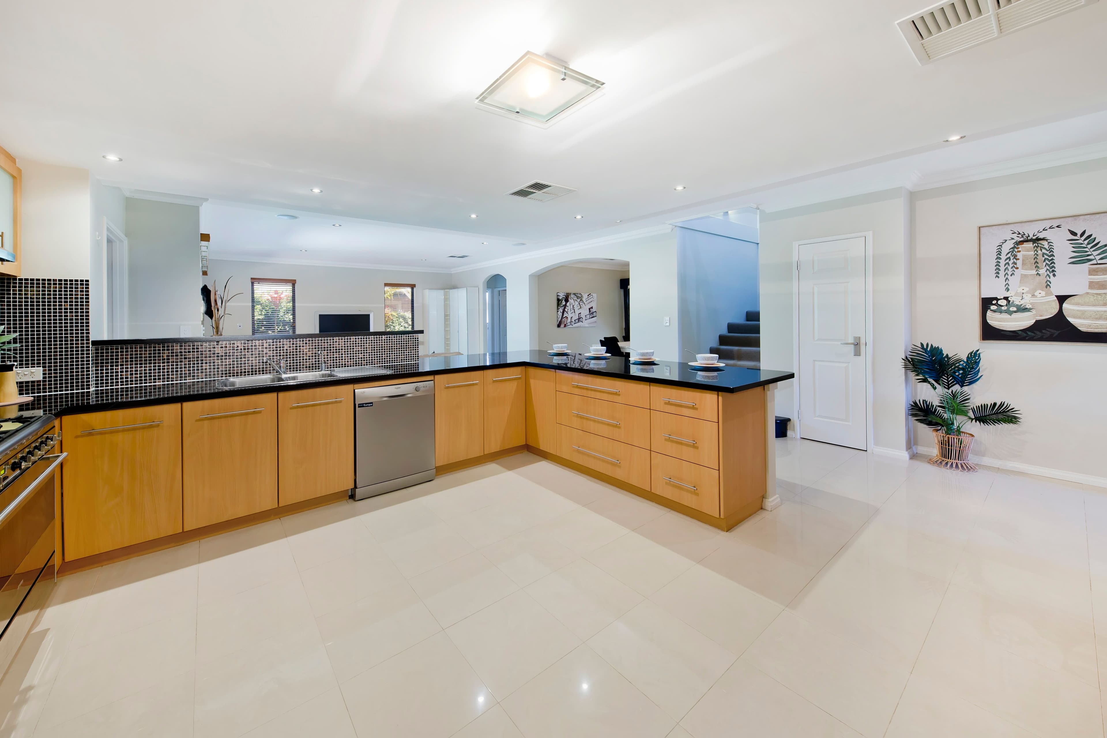 37 Craven Street, Bedford WA 6052, Bedford - Thumbnail 5