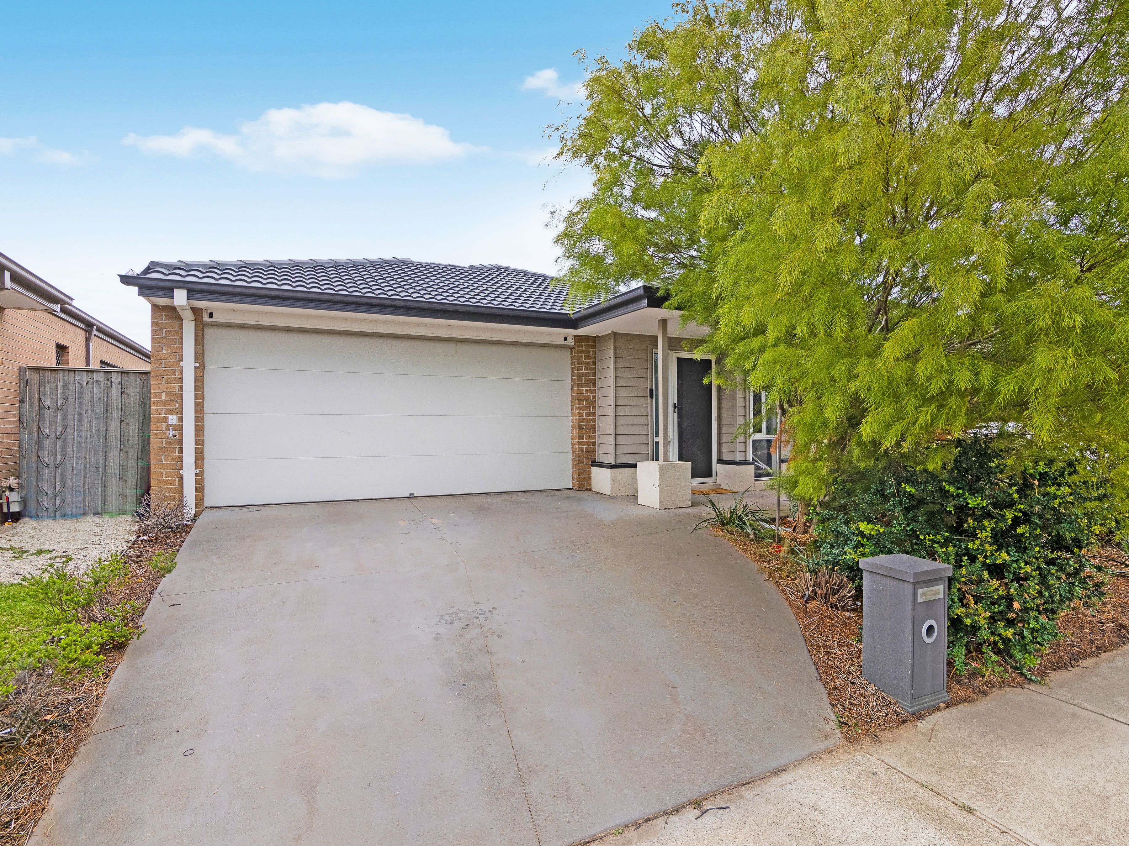 10 Panama Road, Cranbourne West VIC 3977, Cranbourne West - Image 1