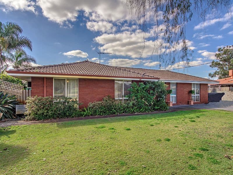 30 Sproxton Way, EMBLETON WA 6062, Embleton - Image 1