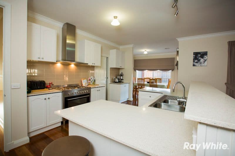 7 Bilby Court, PAKENHAM VIC 3810, Pakenham - Thumbnail 2