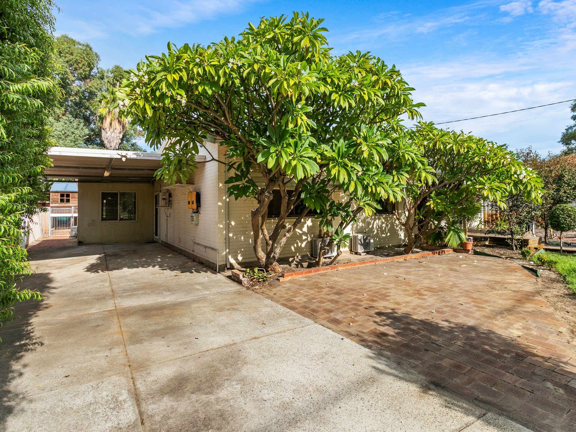 12 Ashworth Street, Cloverdale WA 6105, Cloverdale - Thumbnail 3
